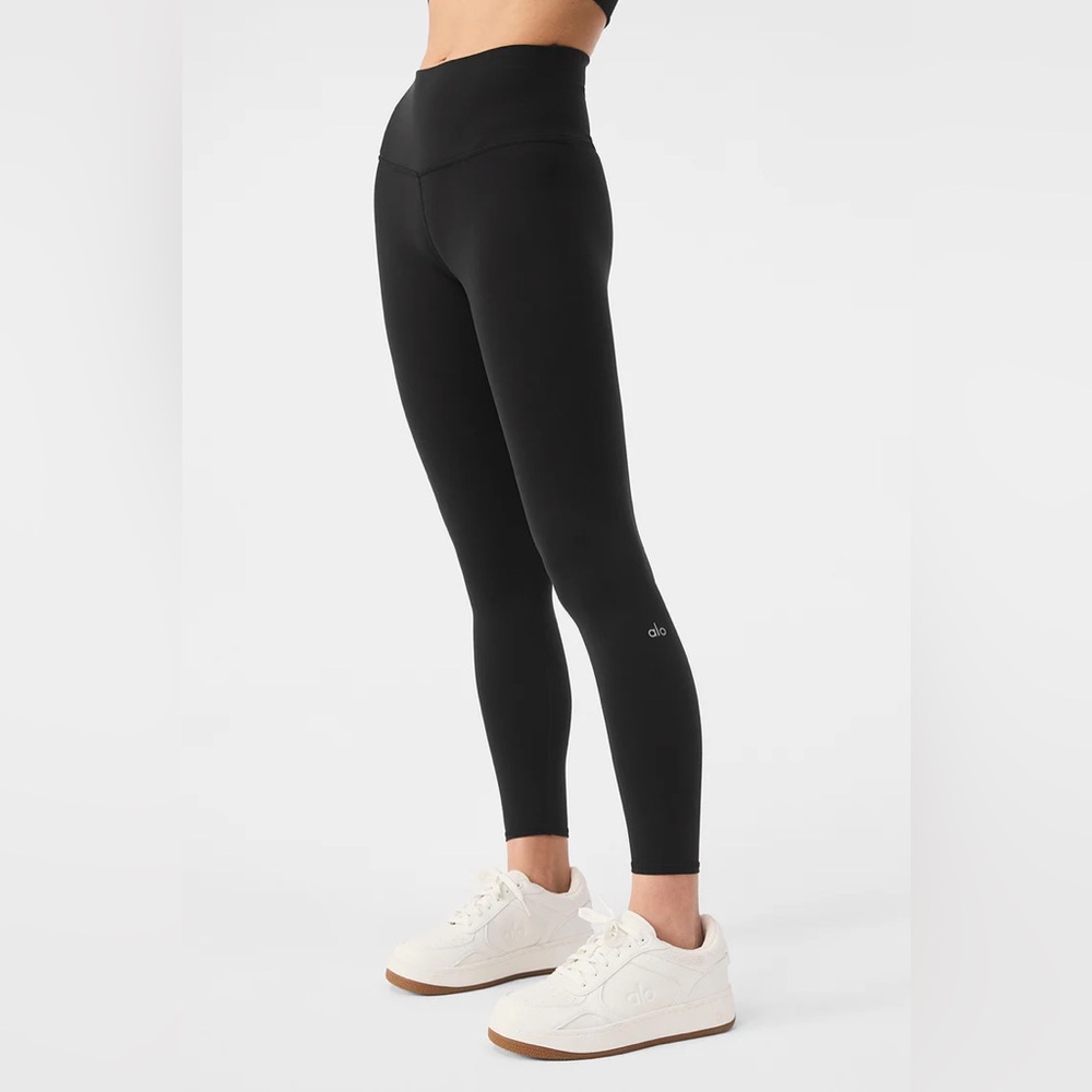 NWT Alo Yoga 7/8 High-Waist Airbrush Black Leggings in Size Small